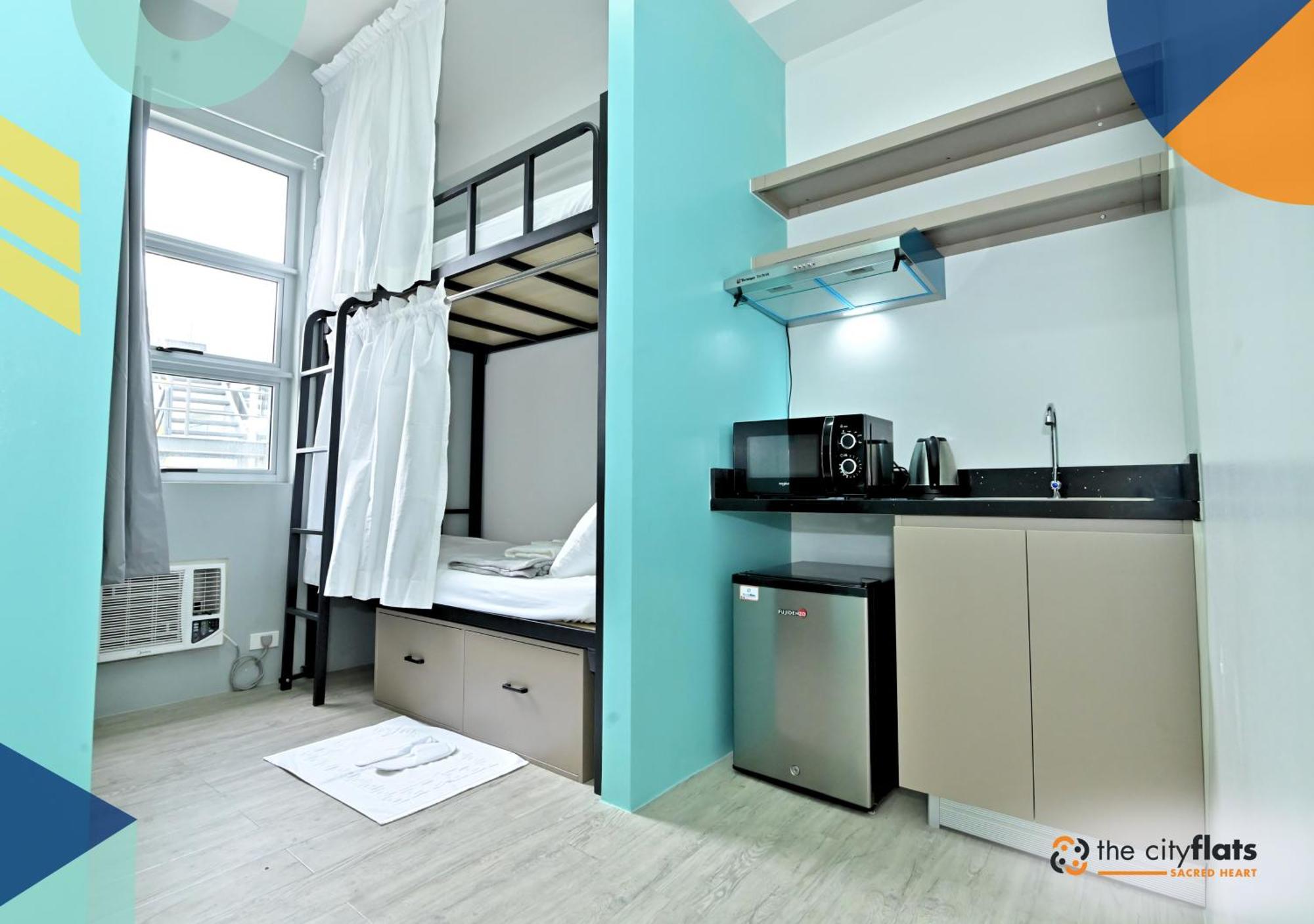 The City Flats Sacred Heart Makati City Extérieur photo